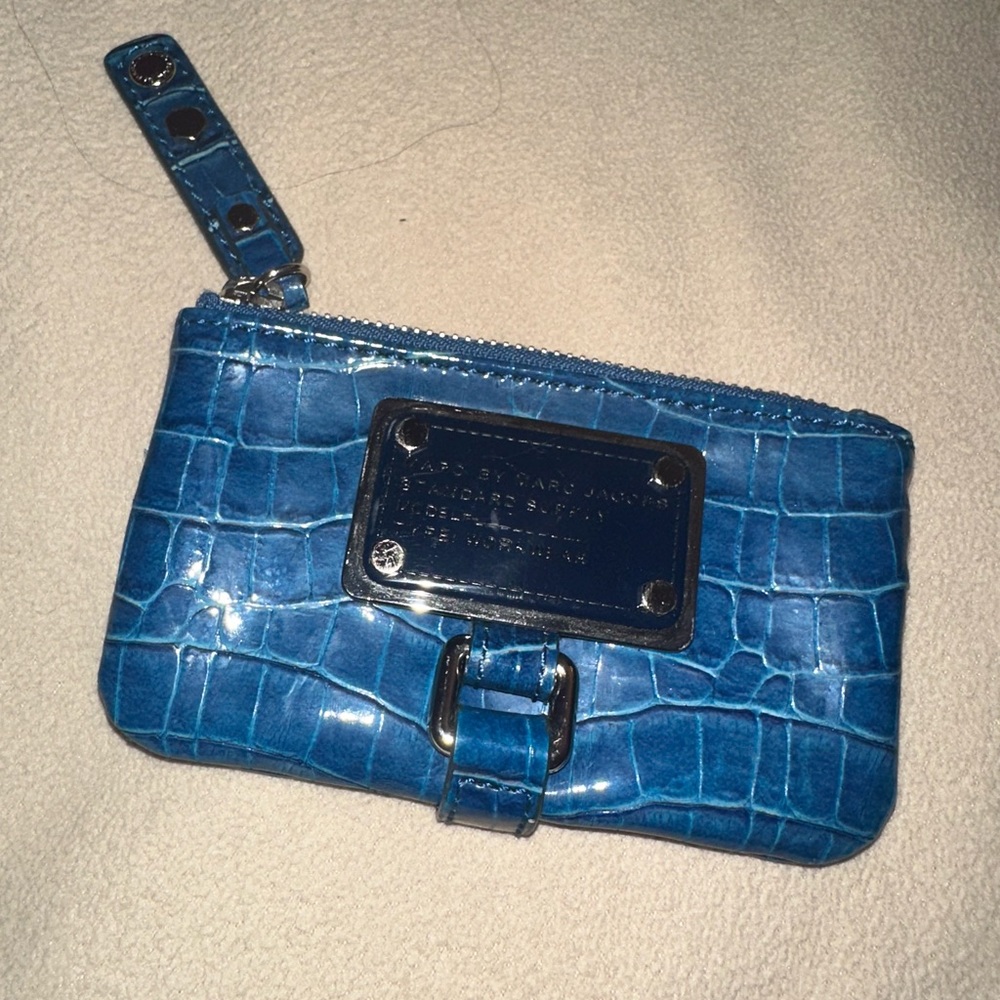 marc by marc jacobs zip wallet